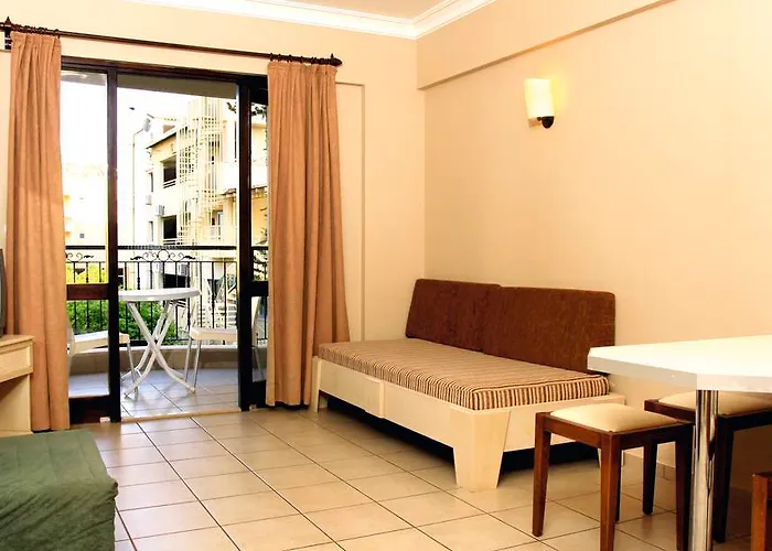 Club Alize מרמריס