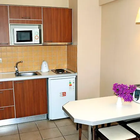 Club Alize מרמריס